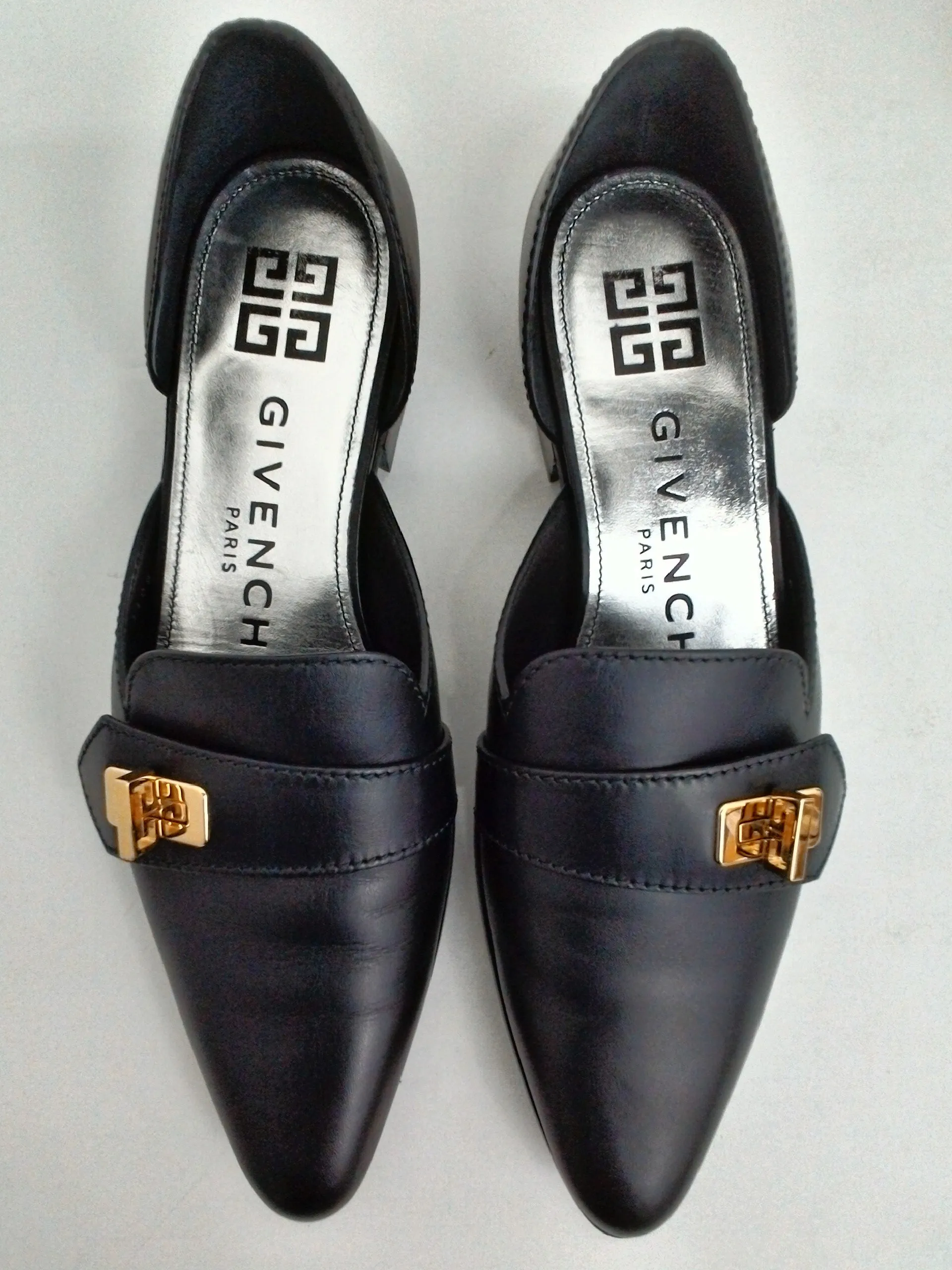 GIVENCHY Women's Eden Loafer Black Leather Size 37.5