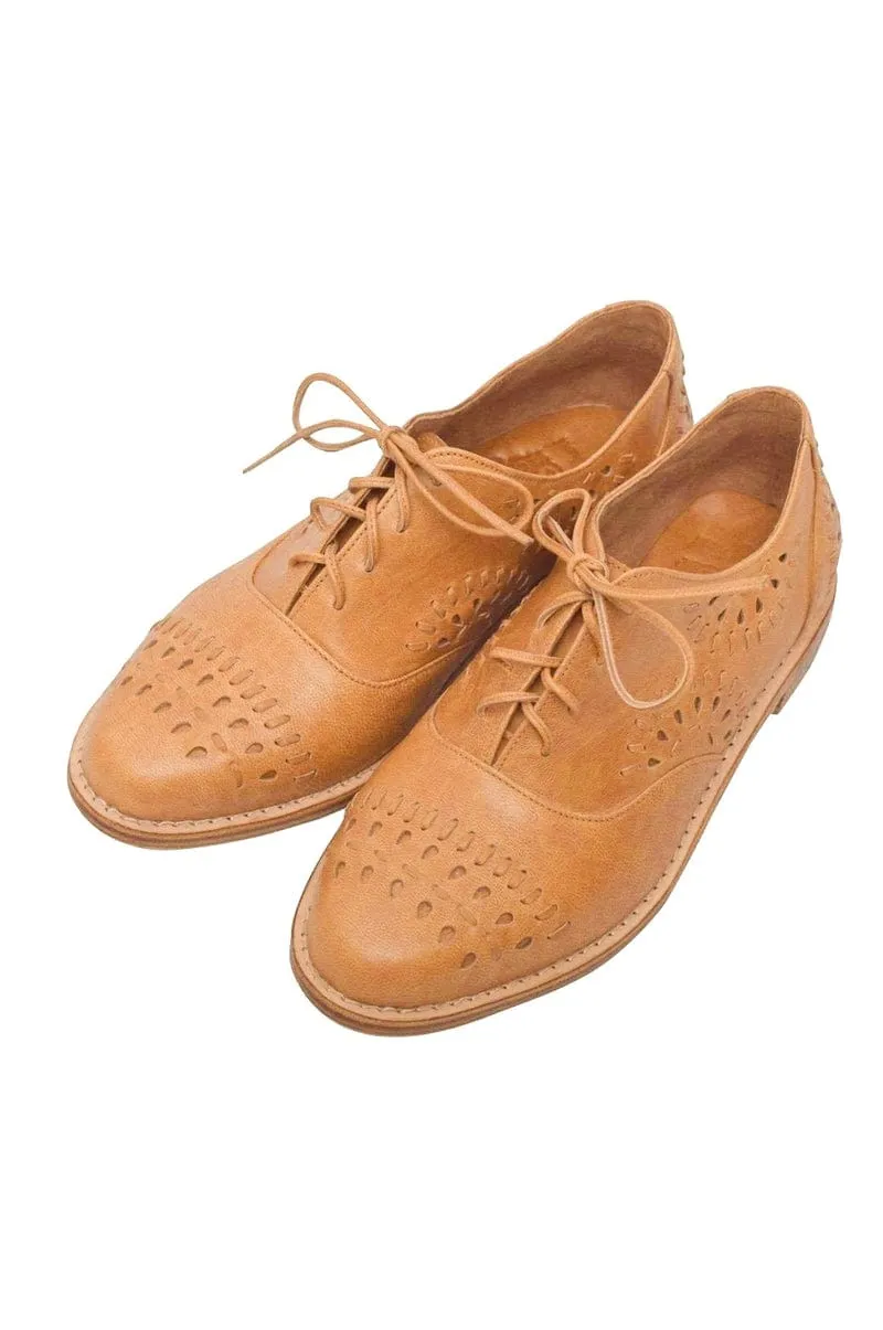 Heartbreak Leather Oxfords in Dark Tan