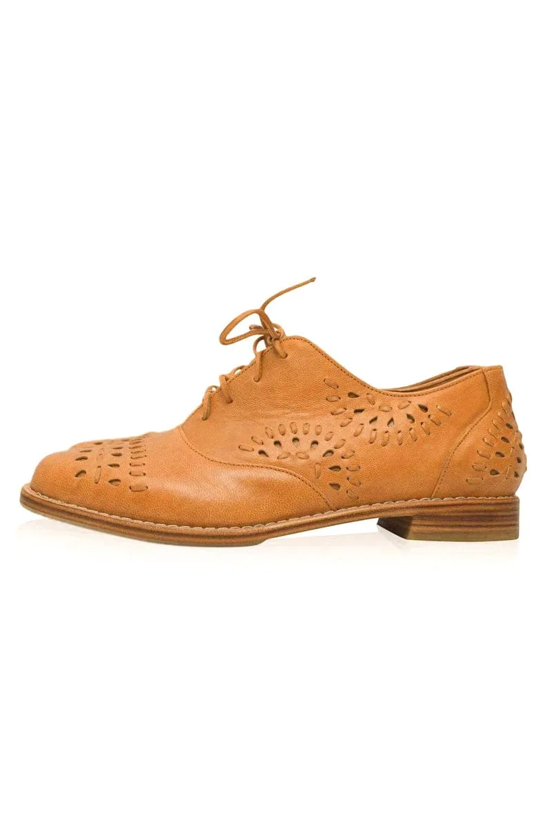 Heartbreak Leather Oxfords in Dark Tan